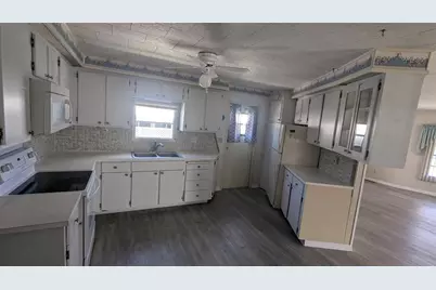 4811 3rd Street W, Bradenton, FL 34207 - Photo 3