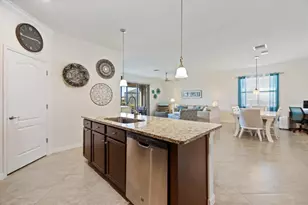 19393 Cruise Dr, Venice, FL 34292 - Photo 15