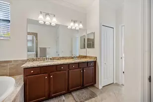 19393 Cruise Dr, Venice, FL 34292 - Photo 1