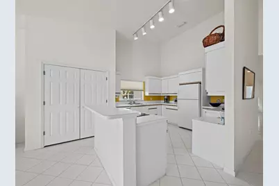 3459 Byron Lane, Longboat Key, FL 34228 - Photo 13