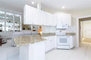 8876 Estepona Ct, Sarasota, FL 34238 - Photo 9