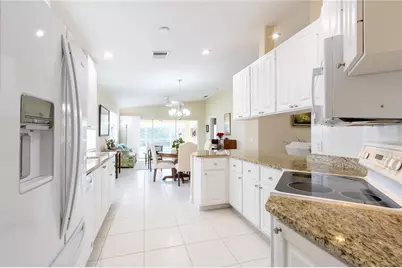 8876 Estepona Court, Sarasota, FL 34238 - Photo 5