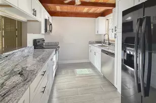 4958 Village Gardens Dr, Sarasota, FL 34234 - Photo 3