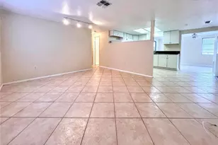 71 Stanford Rd, Venice, FL 34293 - Photo 3