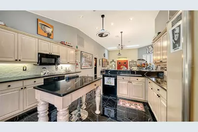 7421 Weeping Willow Boulevard, Sarasota, FL 34241 - Photo 19