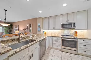 6334 Grand Oak Cir, Bradenton, FL 34203 - Photo 11