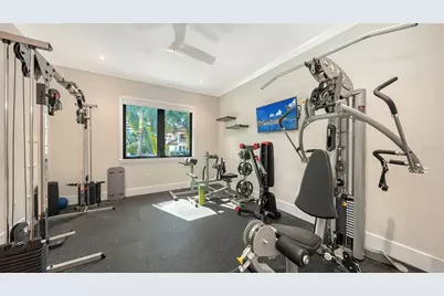 575 S Spoonbill Drive, Sarasota, FL 34236 - Photo 33