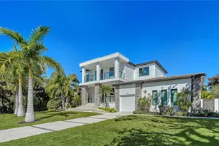 575 S Spoonbill Dr, Sarasota, FL 34236 - Photo 1