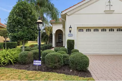 7123 Westhill Court, Lakewood Ranch, FL 34202 - Photo 7