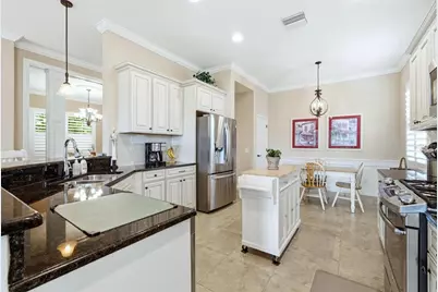 7123 Westhill Court, Lakewood Ranch, FL 34202 - Photo 27