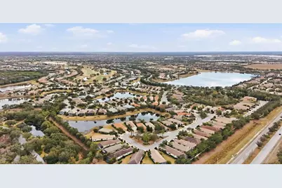 7123 Westhill Court, Lakewood Ranch, FL 34202 - Photo 5