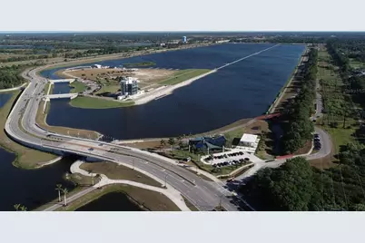 7123 Westhill Court, Lakewood Ranch, FL 34202 - Photo 81