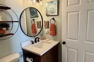 917 Winter Garden Dr, Sarasota, FL 34243 - Photo 19