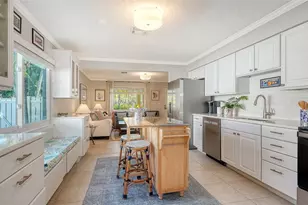 454 Palmetto Ct, Venice, FL 34285 - Photo 13