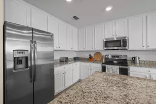 17118 Vardon Ter, Lakewood Ranch, FL 34211 - Photo 9