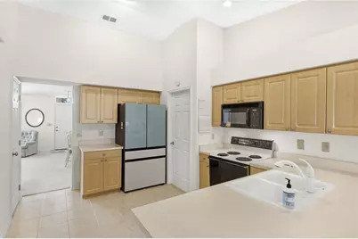 3949 37th Street Court W, Bradenton, FL 34205 - Photo 9