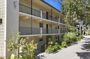 2280 Stickney Point Rd, Sarasota, FL 34231 - Photo 33