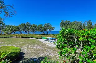 289 Sapphire Lake Dr, Bradenton, FL 34209 - Photo 75