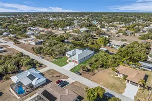 18702 Arapahoe Cir, Port Charlotte, FL 33948 - Photo 71