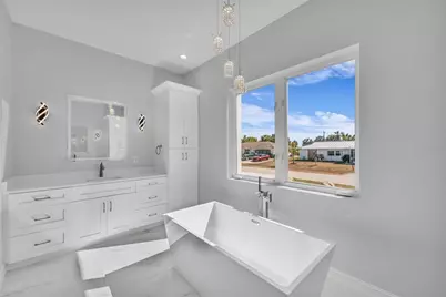 18702 Arapahoe Circle, Port Charlotte, FL 33948 - Photo 31