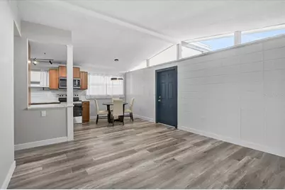 3133 Lake Ridge Drive, Sarasota, FL 34237 - Photo 7