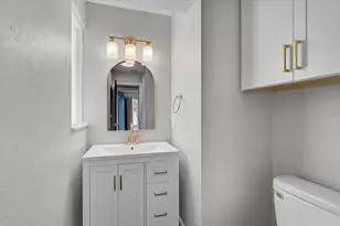 3133 Lake Ridge Dr, Sarasota, FL 34237 - Photo 25