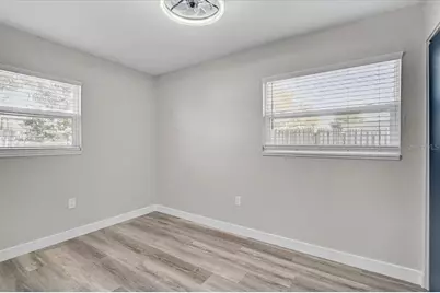 3133 Lake Ridge Drive, Sarasota, FL 34237 - Photo 23