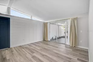 3133 Lake Ridge Dr, Sarasota, FL 34237 - Photo 3