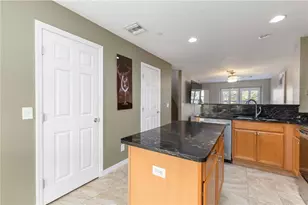 8614 Majestic Elm Ct, Lakewood Ranch, FL 34202 - Photo 11