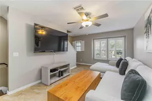 8614 Majestic Elm Ct, Lakewood Ranch, FL 34202 - Photo 5