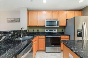 8614 Majestic Elm Ct, Lakewood Ranch, FL 34202 - Photo 9