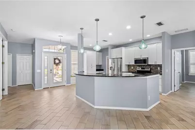 4911 50th Avenue W, Bradenton, FL 34210 - Photo 5