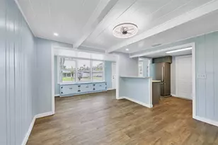 905 Myrtle Ave, Venice, FL 34285 - Photo 11