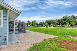 905 Myrtle Ave, Venice, FL 34285 - Photo 27