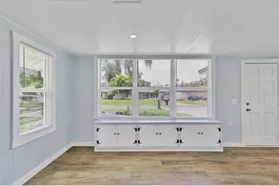 905 Myrtle Avenue, Venice, FL 34285 - Photo 5