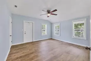 905 Myrtle Ave, Venice, FL 34285 - Photo 13