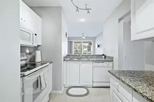 4220 Central Sarasota Pkwy, Sarasota, FL 34238 - Photo 21