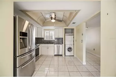 60 Strathmore Boulevard #60, Sarasota, FL 34233 - Photo 9