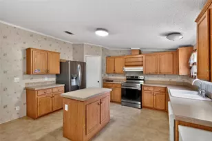 41933 Pine Valley Dr, Paisley, FL 32767 - Photo 7