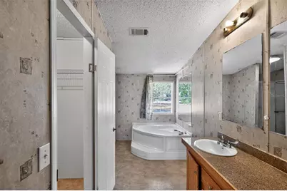 41933 Pine Valley Drive, Paisley, FL 32767 - Photo 35