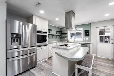 8509 Monarch Place, Palmetto, FL 34221 - Photo 3