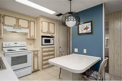 6710 36th Avenue E #8, Palmetto, FL 34221 - Photo 13