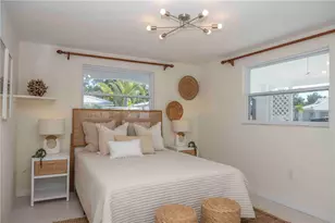 563 Spanish Dr S, Longboat Key, FL 34228 - Photo 21