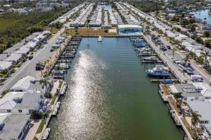 563 Spanish Dr S, Longboat Key, FL 34228 - Photo 43