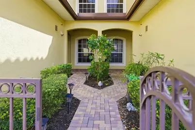 8407 Miramar Way, Lakewood Ranch, FL 34202 - Photo 7