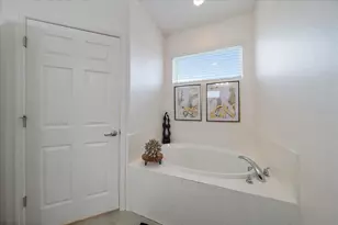 5453 Del Coronado Dr, Apollo Beach, FL 33572 - Photo 27