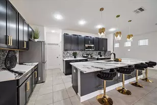 5453 Del Coronado Dr, Apollo Beach, FL 33572 - Photo 11