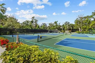 1633 Boathouse Cir, Sarasota, FL 34231 - Photo 37
