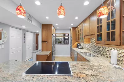 1633 Boathouse Circle #134, Sarasota, FL 34231 - Photo 11