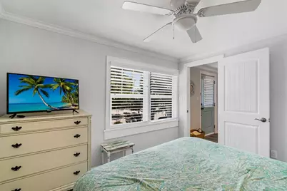 305 57th Street #B, Holmes Beach, FL 34217 - Photo 13